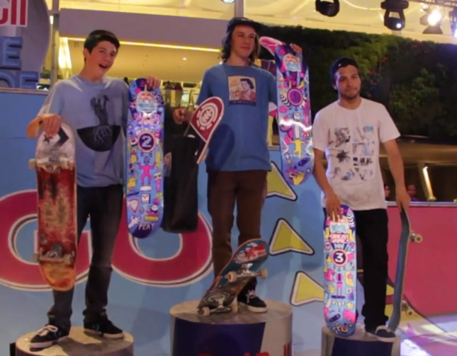 Vídeo SURGE: Final Red Bull Skate Arcade