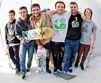 Kate Skateshop Vence O “60 Minutes Of Holidays” DC