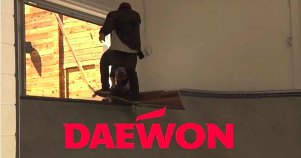 Daewon Song Tensor Scales, Ou Da “Insustentável Leveza Do Ser”