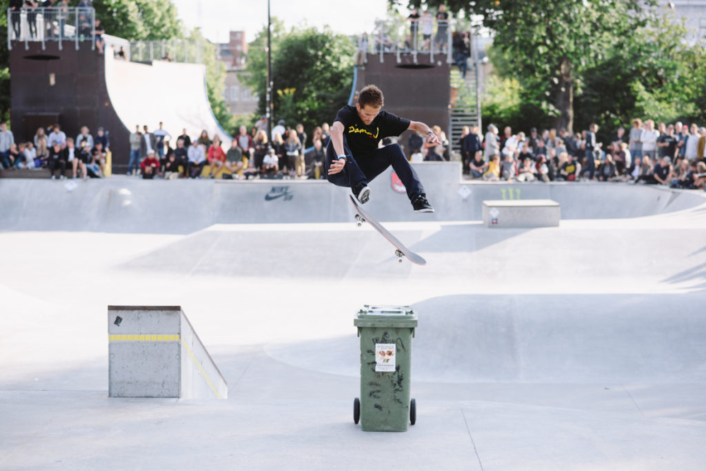 _IHC3128-Alex-Mizurov-Fs-Flip-Nike-SB-Copenhagen-Open-Day-1-Faelledparken-July-2015-Photographer-Maksim-Kalanep