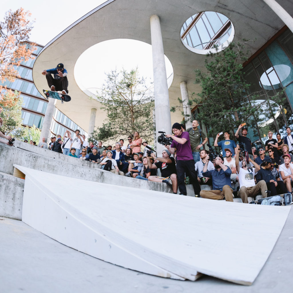 _IHC3938e-Louie-Lopez-Pop-Shove-It-Nike-SB-Copenhagen-Open-Day-2-July-2015-Photographer-Maksim-Kalanep