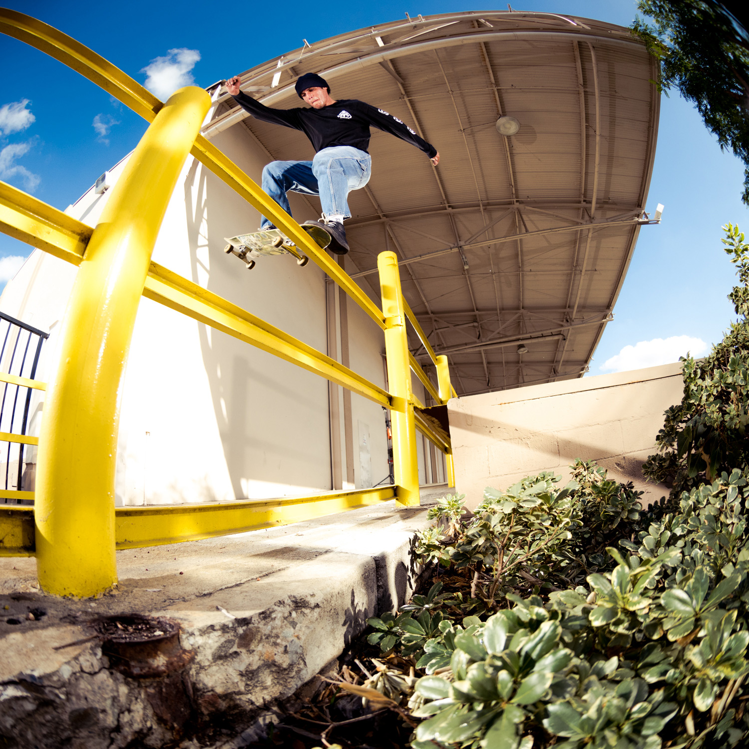 Sammy Montano  – Globe Part