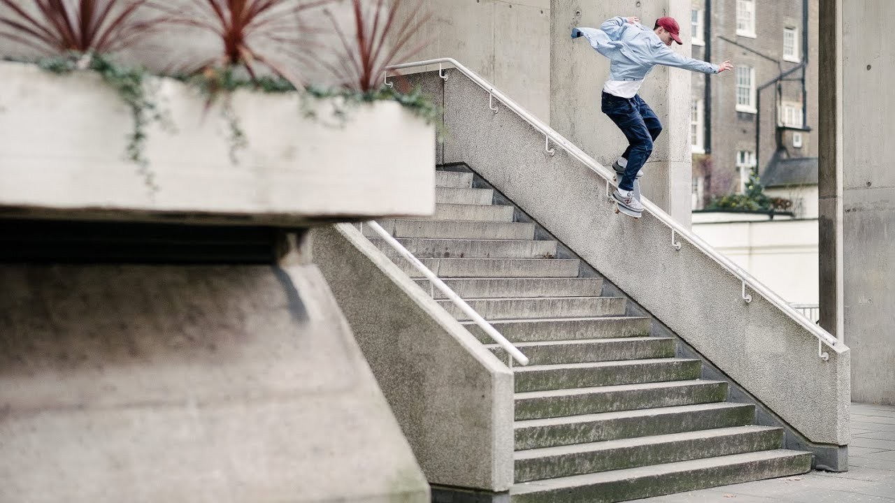 Blips – Cover Version – Londres Pela Lente De Dan Mcgee E Kevin Parrot