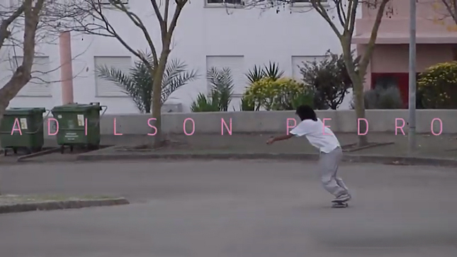 Adilson Pedro – Laundry Day