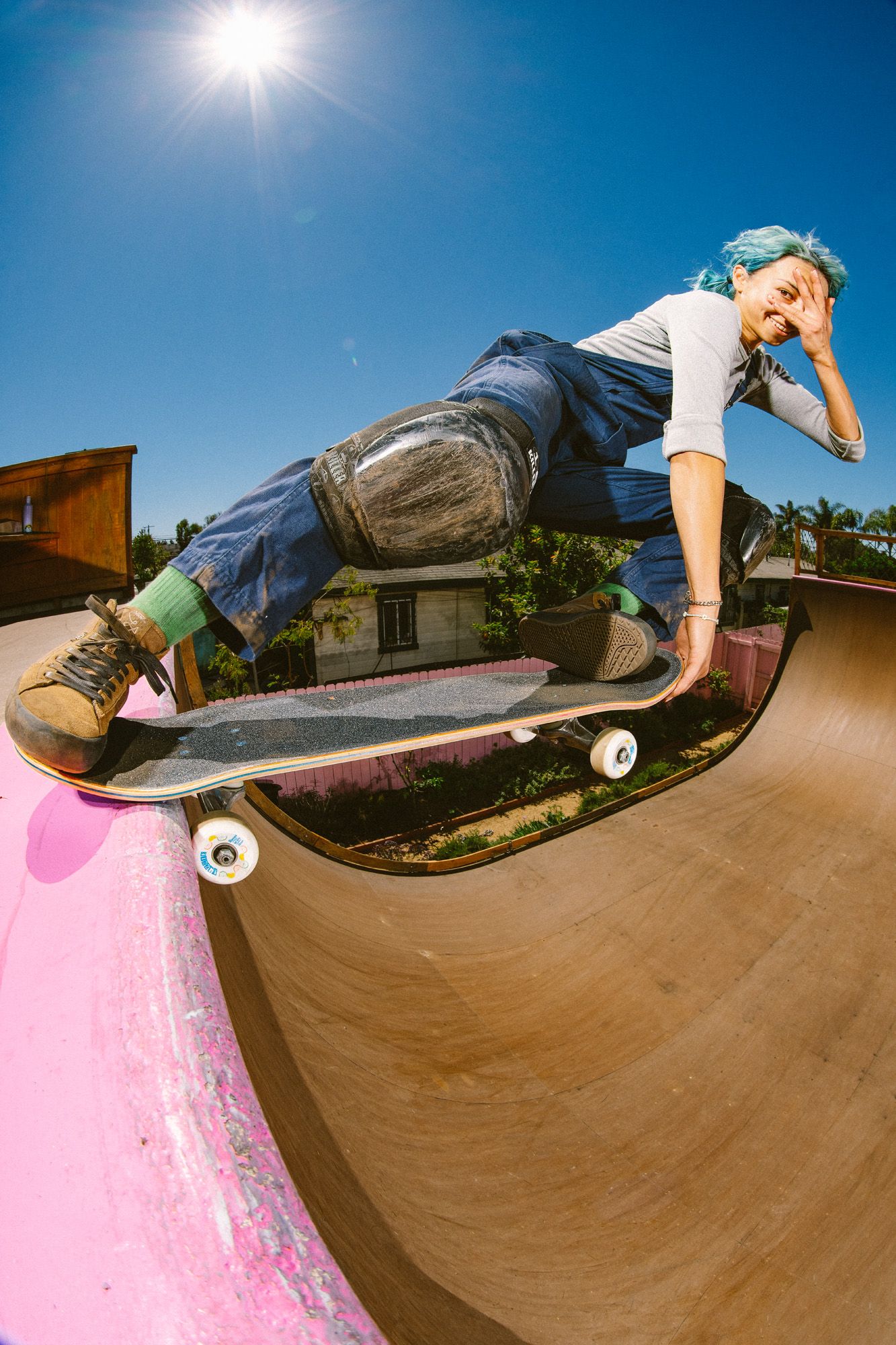 VANS Skateboarding “Head To Toe” Lizzie Armanto