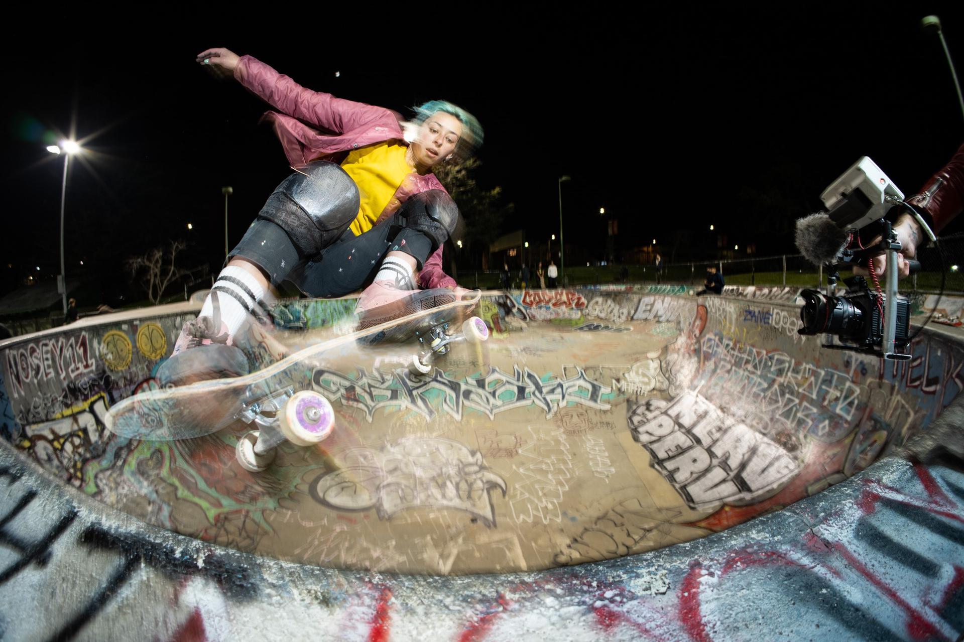 Lizzie Armanto “Onward”  – Nova Vídeo Part Para A VANS